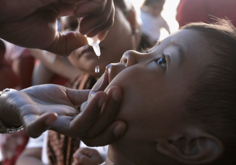 4 vaccine vacination anti-vax myths