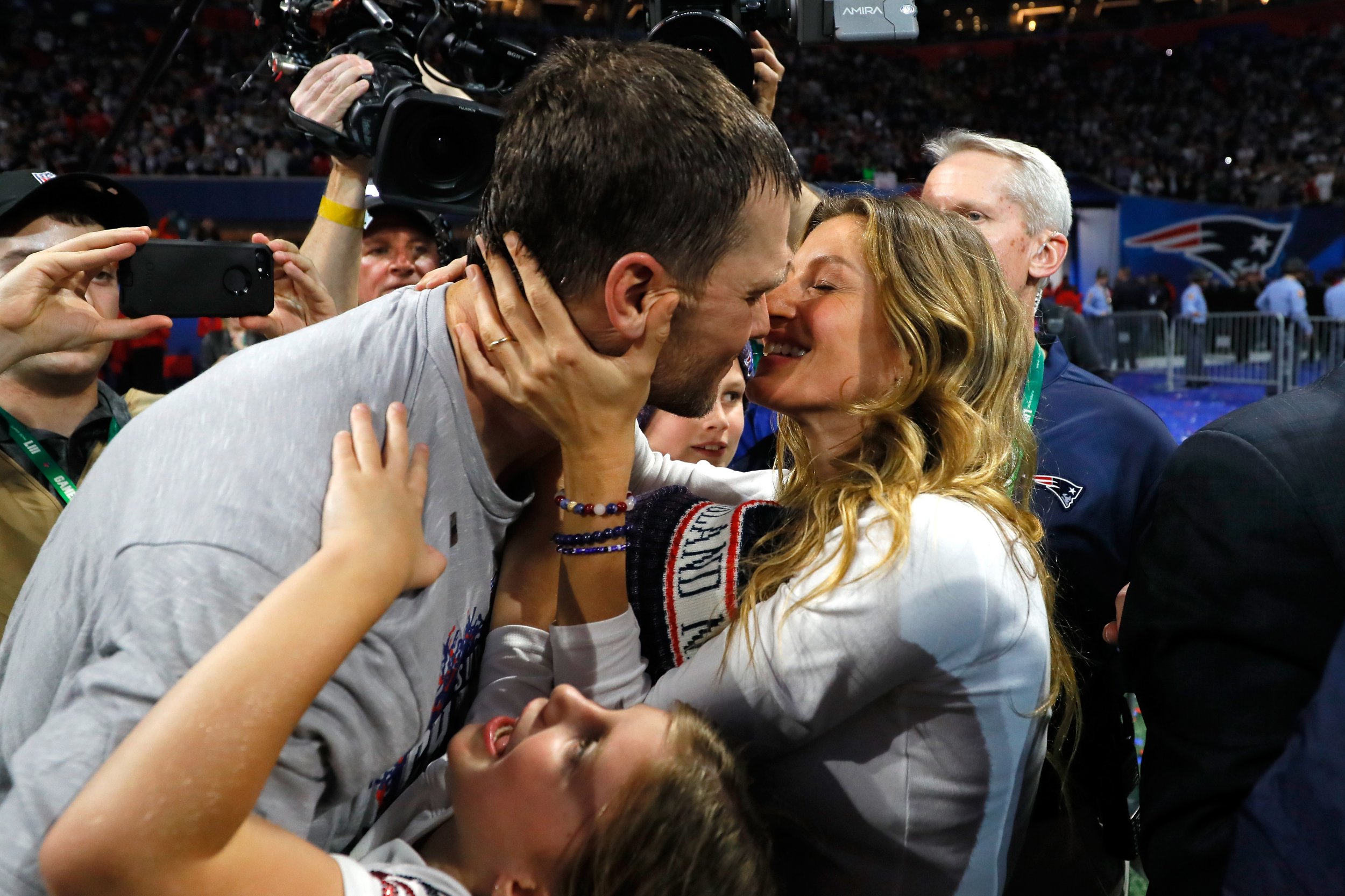 Gisele Bundchen Fighting With Tom Brady Over New England Patriots