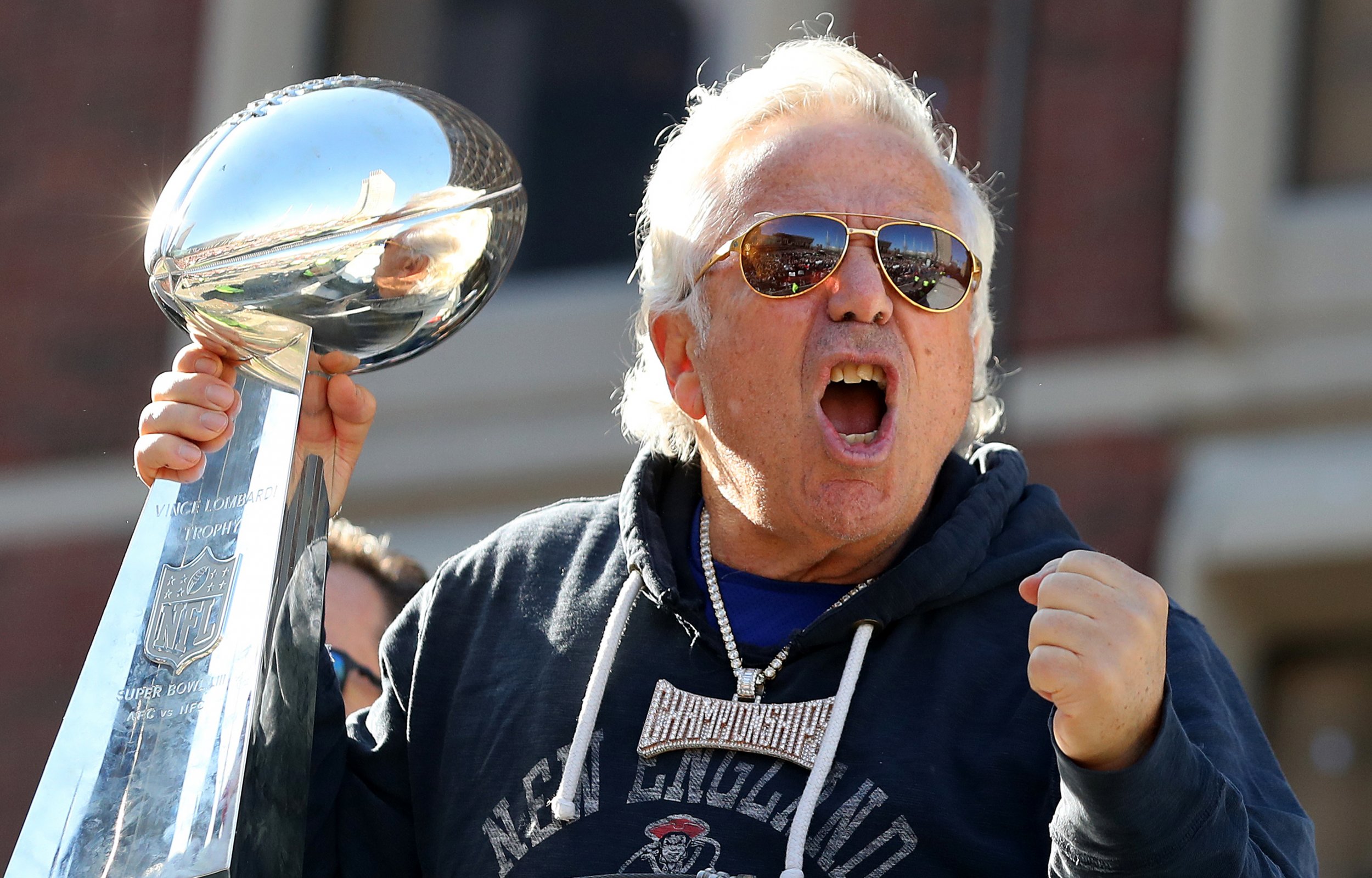 Robert Kraft surprises Patriots fans, community leaders with Super Bowl trip