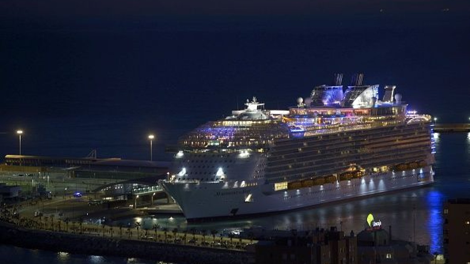 Couple Claims Cruise Ship Left Them In Mexico After Wife Fell Ill Cruise Says She Refused Local Treatment