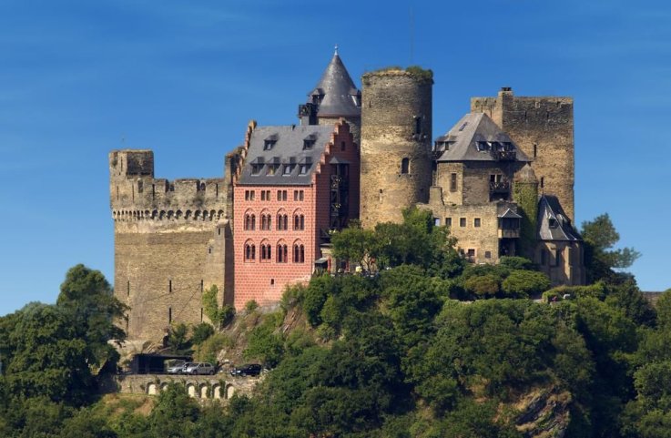 Rhine River Castle - Hotel Schonburg in Oberwesel Rhine River Castle - Hotel Schonburg in Oberwesel