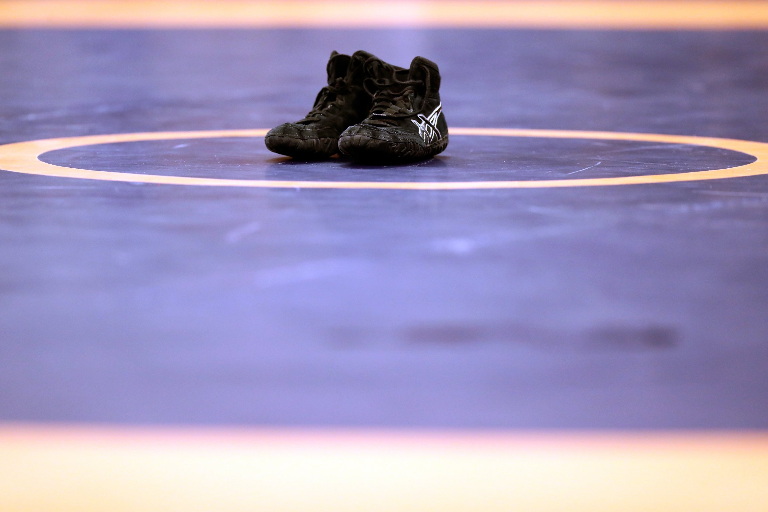 Colorado Springs wrestler refuses to wrestle girl, knocks self out