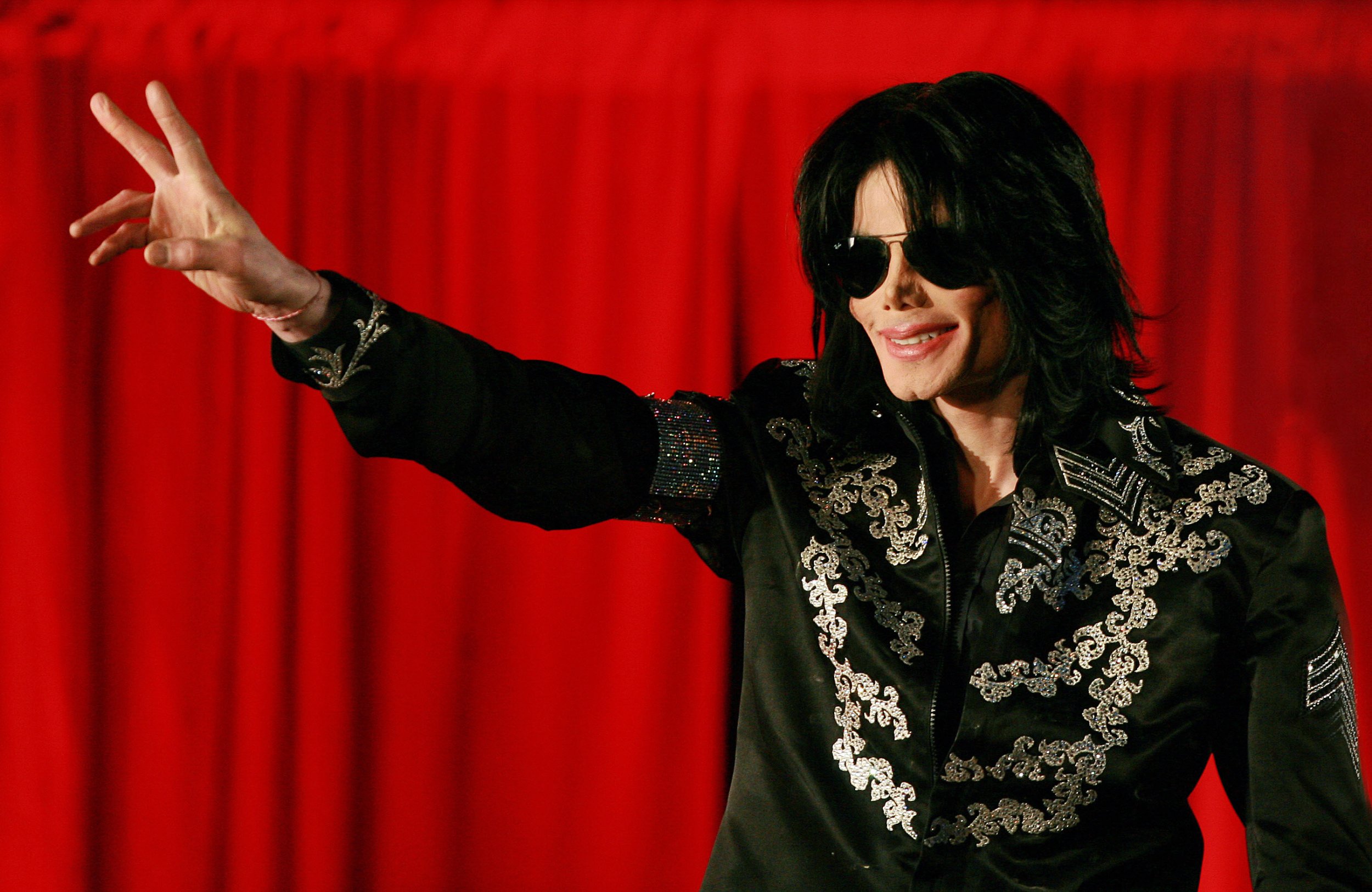 Why did it take 10 years for America to leave Michael Jackson's Neverland?