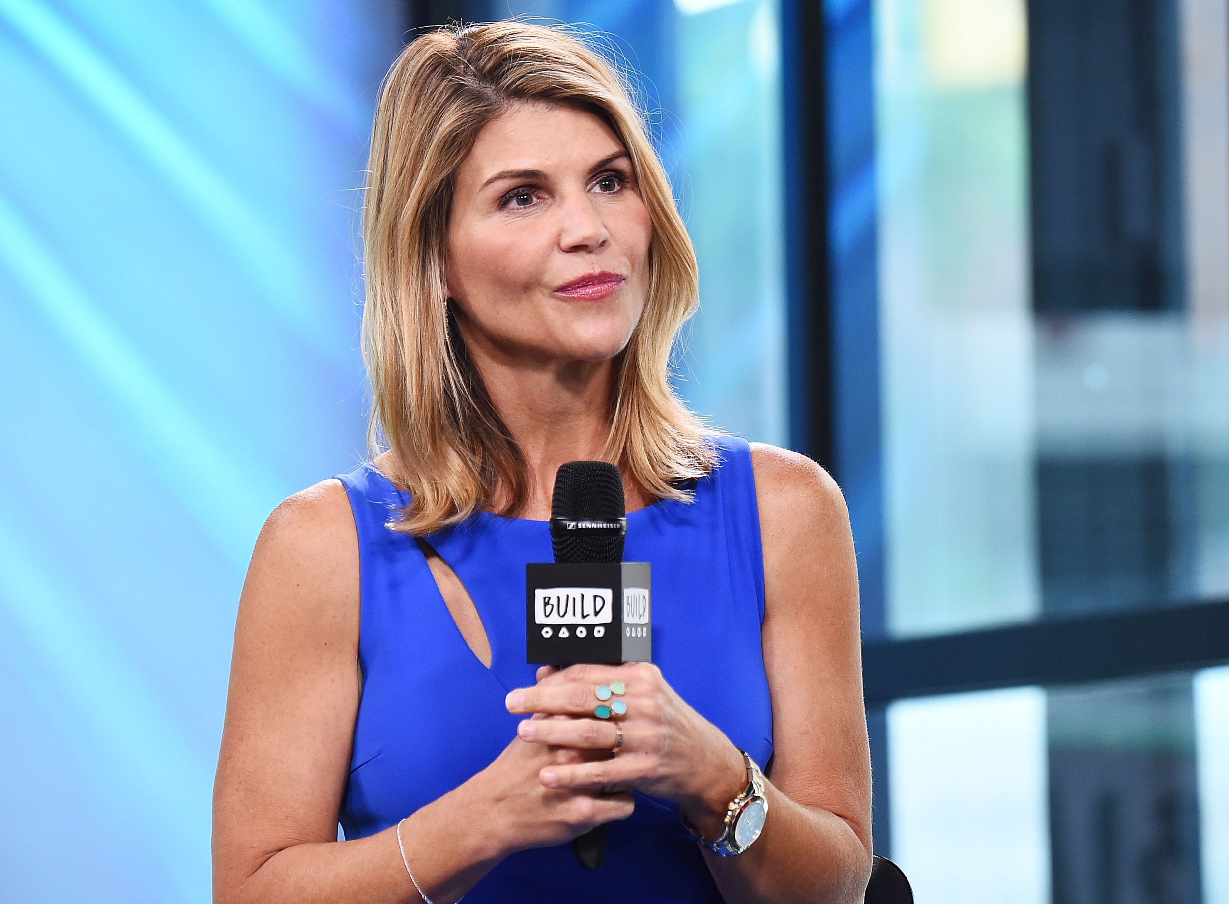 how-long-will-lori-loughlin-potentially-go-to-jail-for-possible-prison