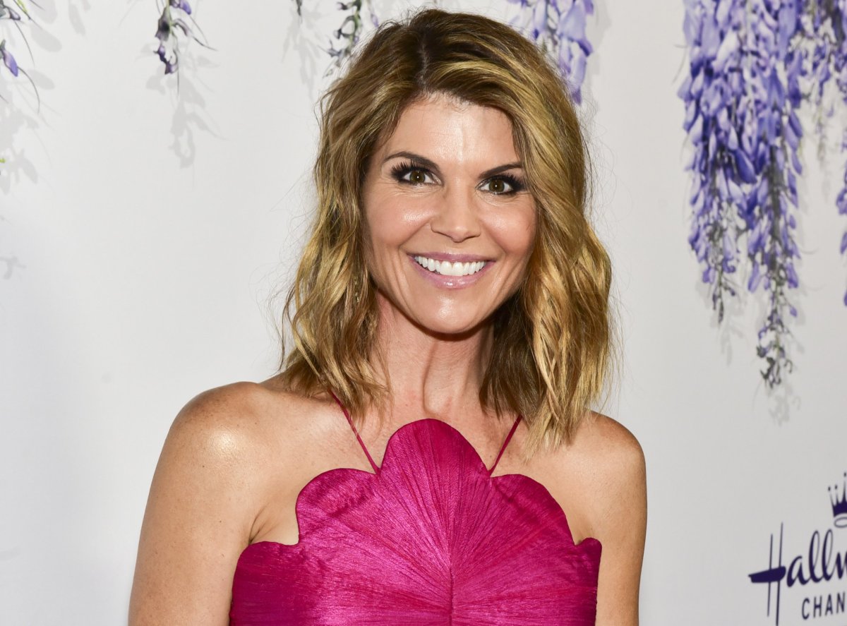 Lori Loughlin Fired From Multiple Projects