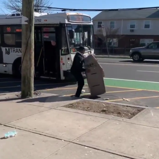 NJ巴士上的ATM ATM on NJ bus