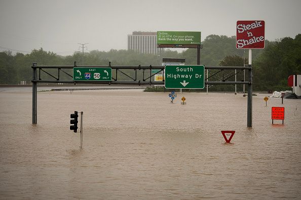 flooded roads in missouri