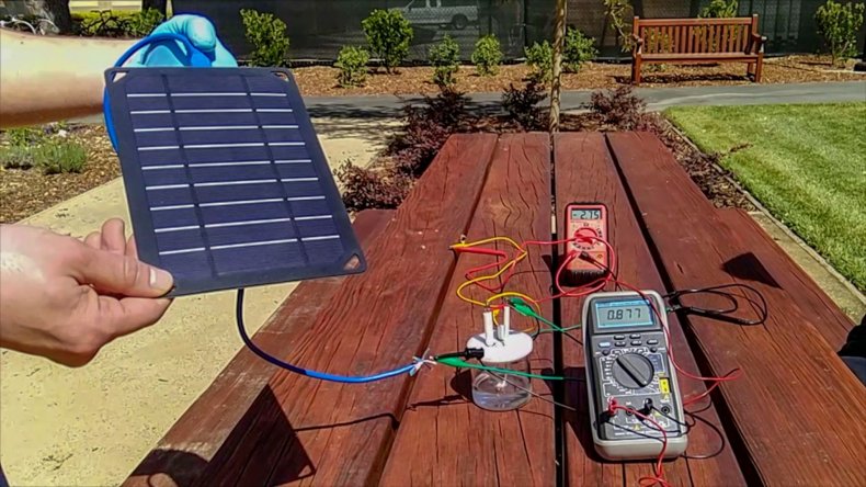 Hydrogen fuel from seawater