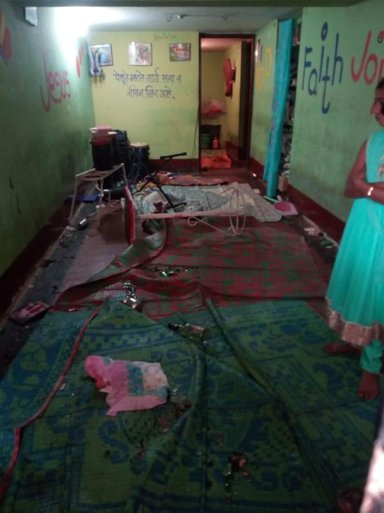 Hindu attacks on Christians in India //Kolahpur house church