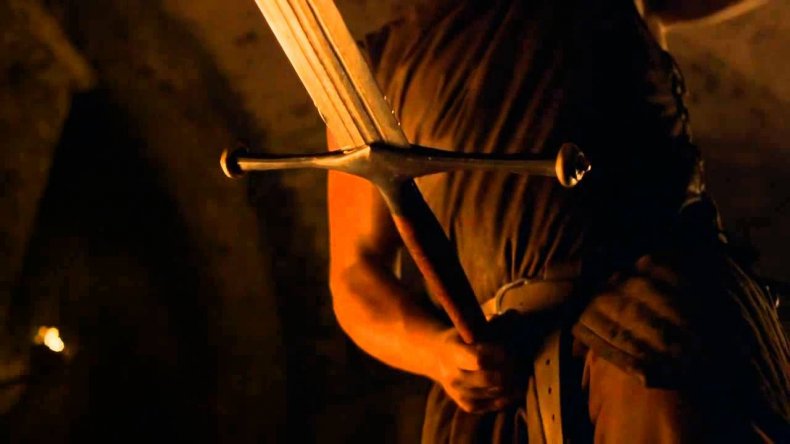 game-of-thrones-valyrian-steel-sword-ice