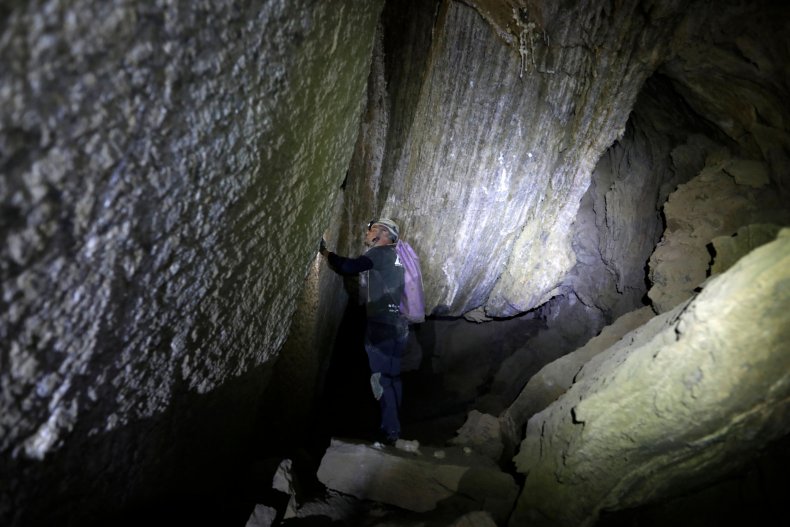 Salt caves israel 