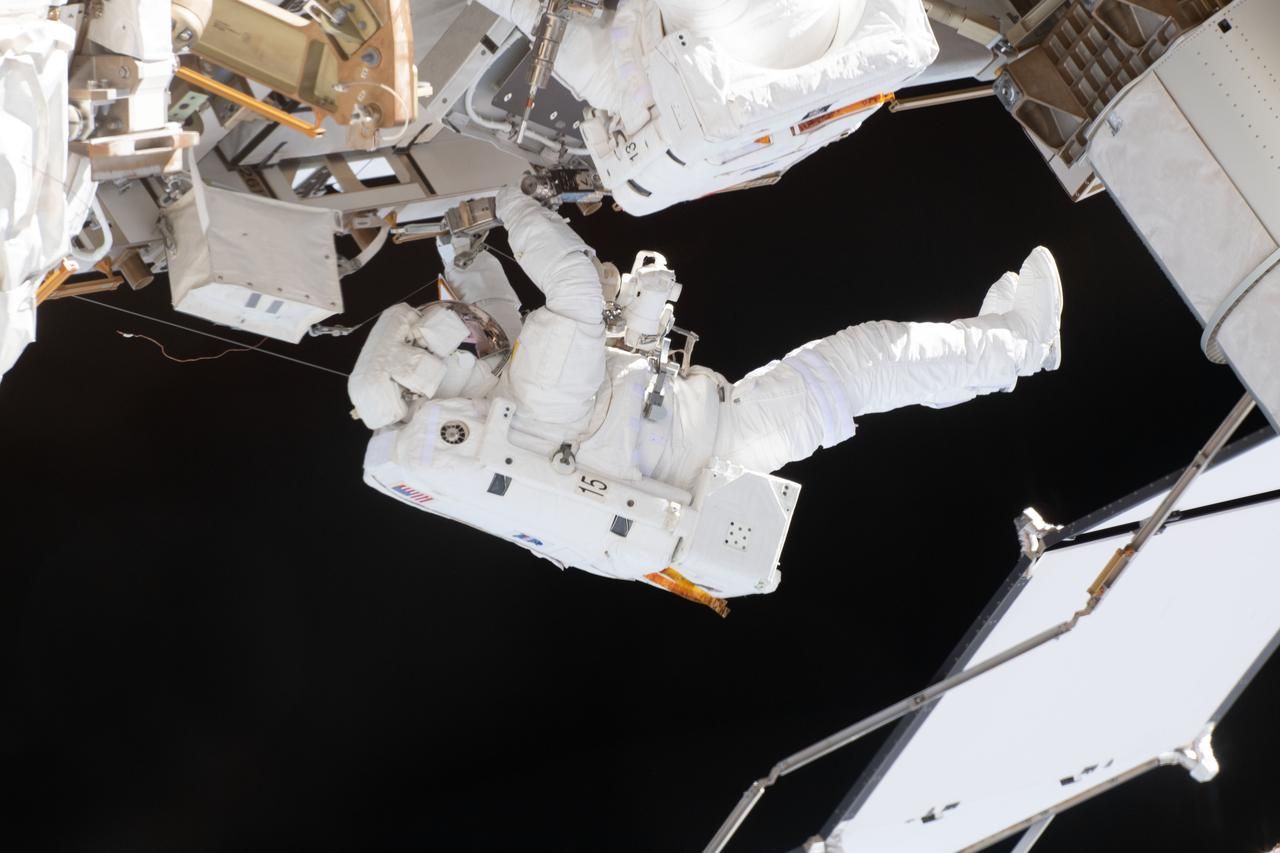 Nasa Spacewalk Watch Live Stream Of What Would Have Been First All