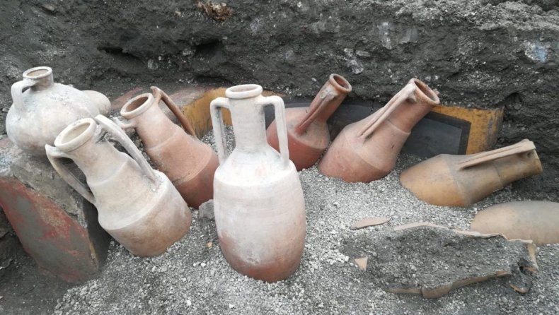 Pompeii, Snack Bar 2