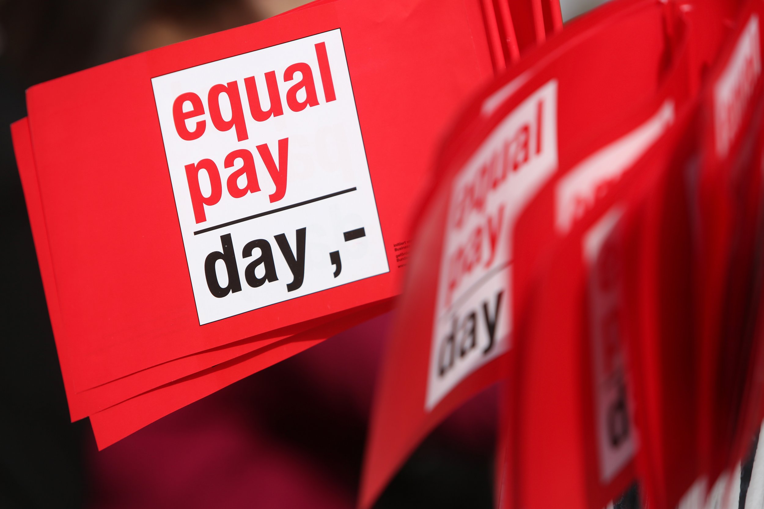 Conservative Women S Org Equal Pay Day Is Misleading Effort To Make Women Feel Slighted At Work
