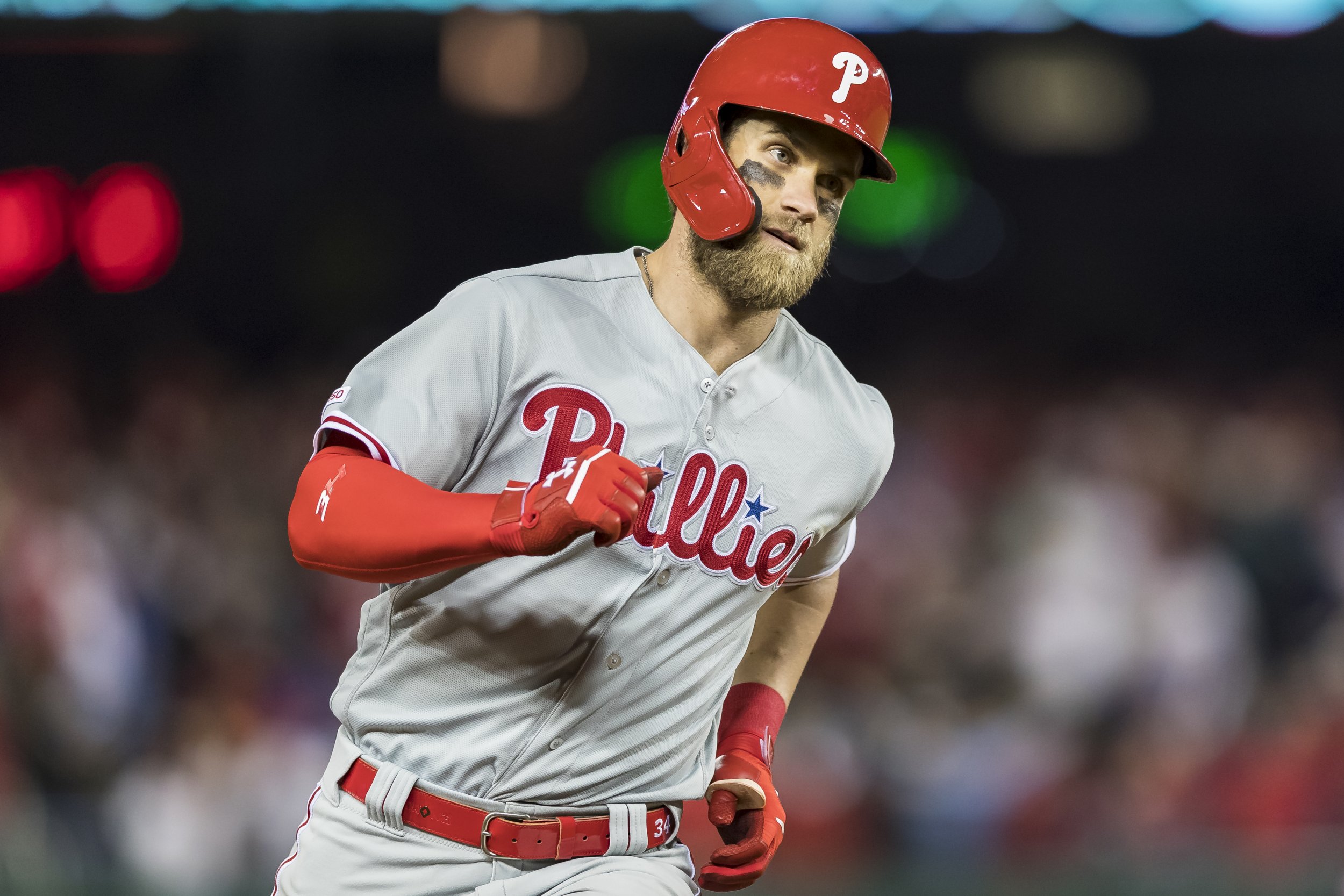 Searching for Bryce Harper Jerseys at Nats' Opening Day