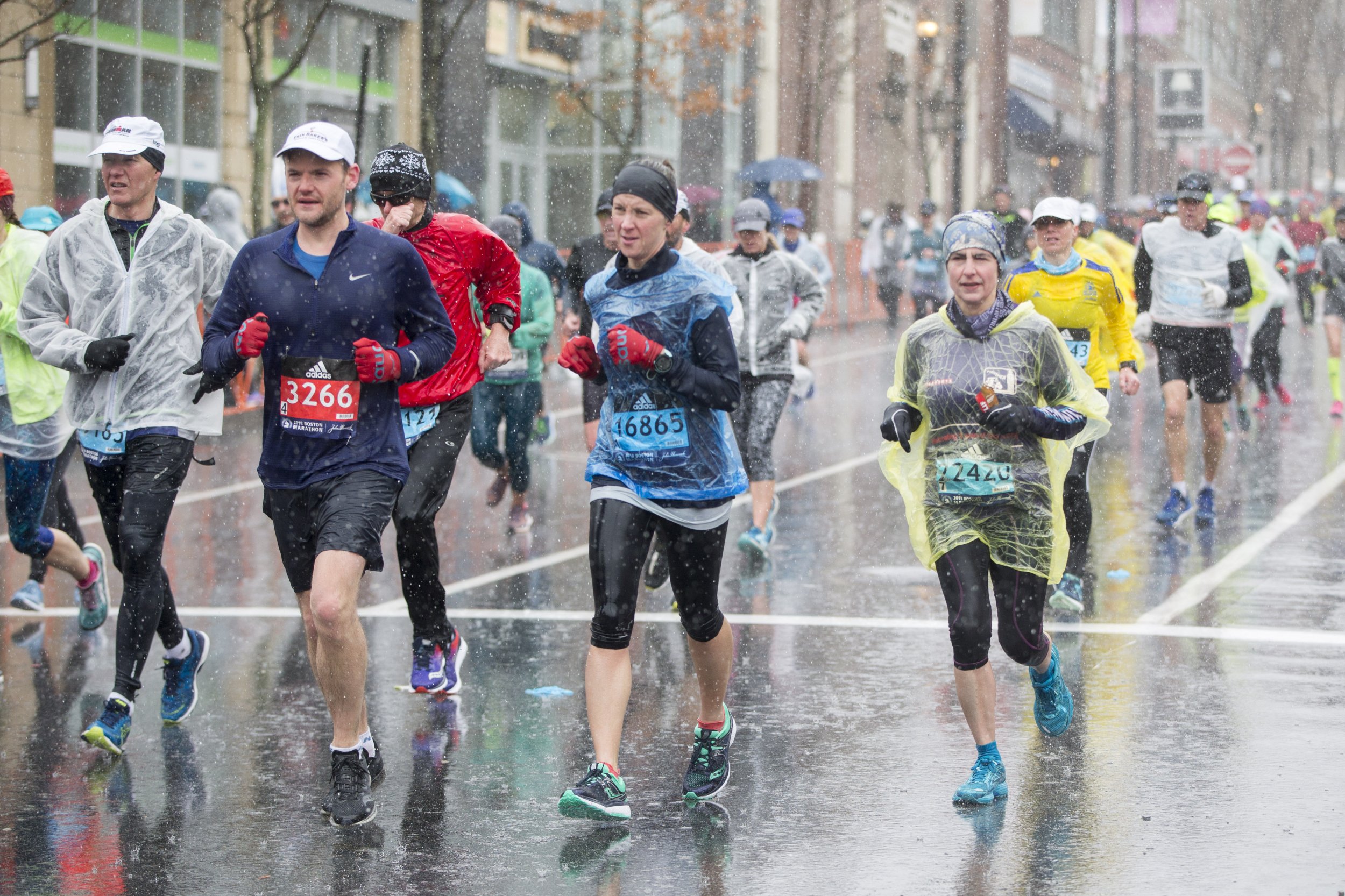 boston marathon 2018 rain runners