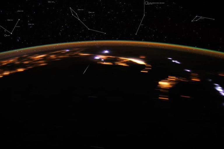 lyrid meteor shower over earth 2012