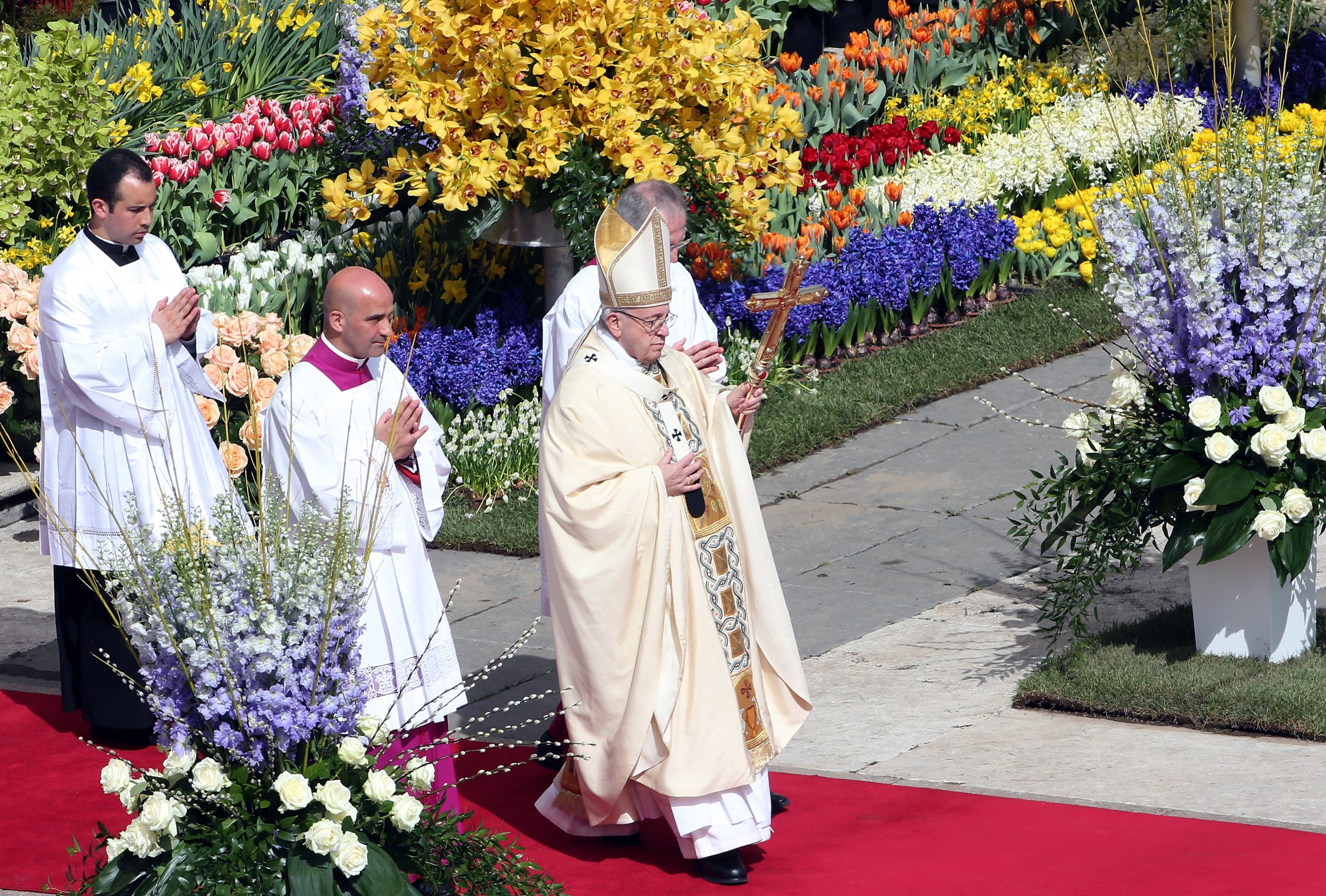 Watch Pope Francis Easter Mass Live From Vatican