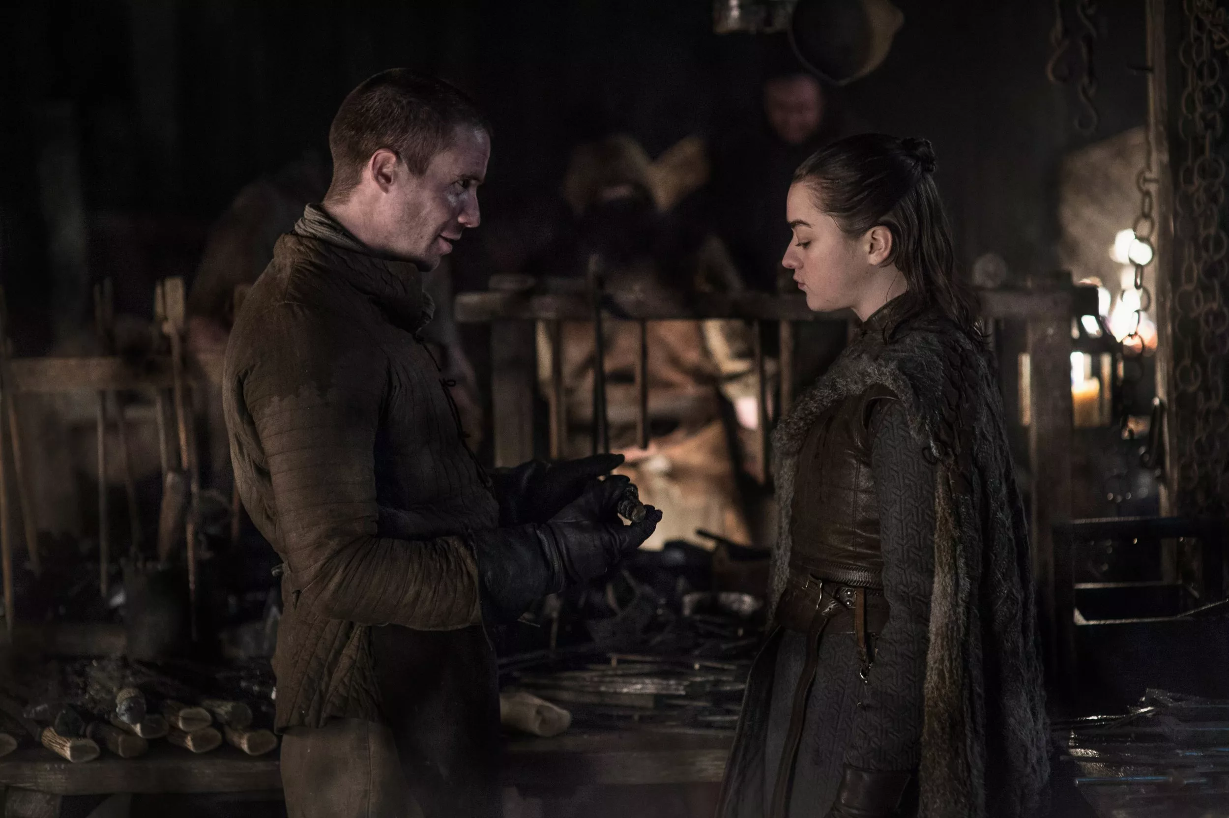 'Game of Thrones' Season 8's Arya and Gendry Scene Sets Twitter and  Winterfell Ablaze