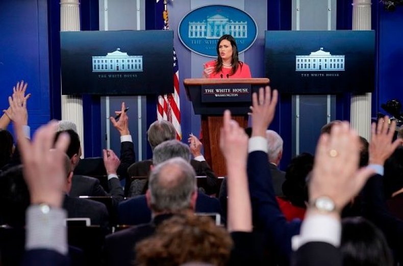 sarah sanders wh press briefing