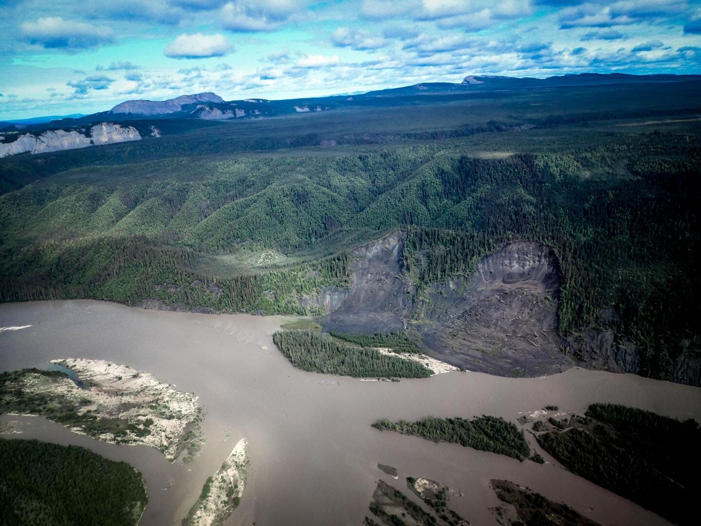 Arctic, permafrost thaw, landslide