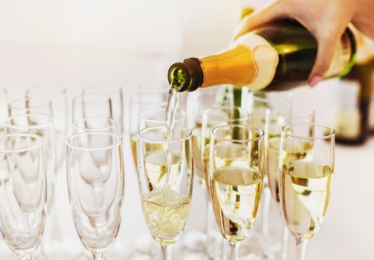 2 Kentucky Derby Drinks - Champagne 2 Kentucky Derby Drinks - Champagne