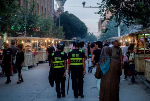 Police market Xinjiang