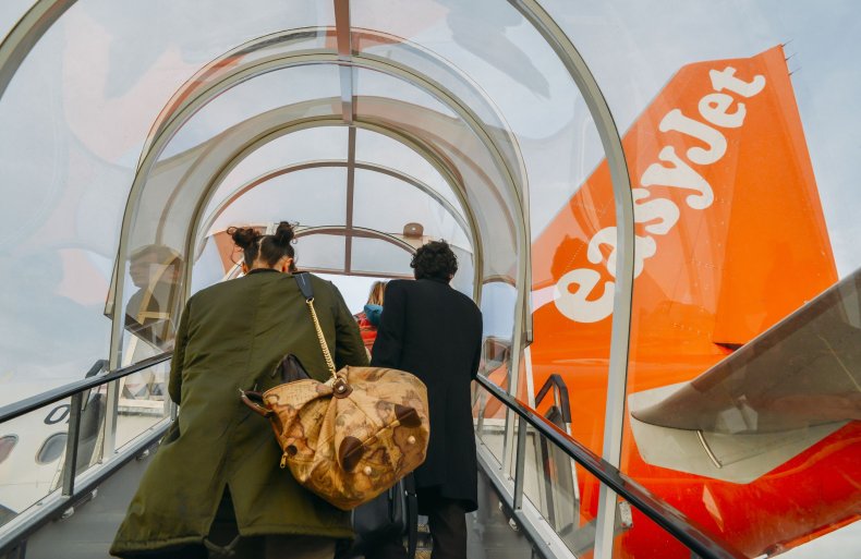 2 easyJet