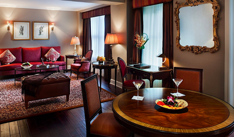 Hotel Plaza Athénée