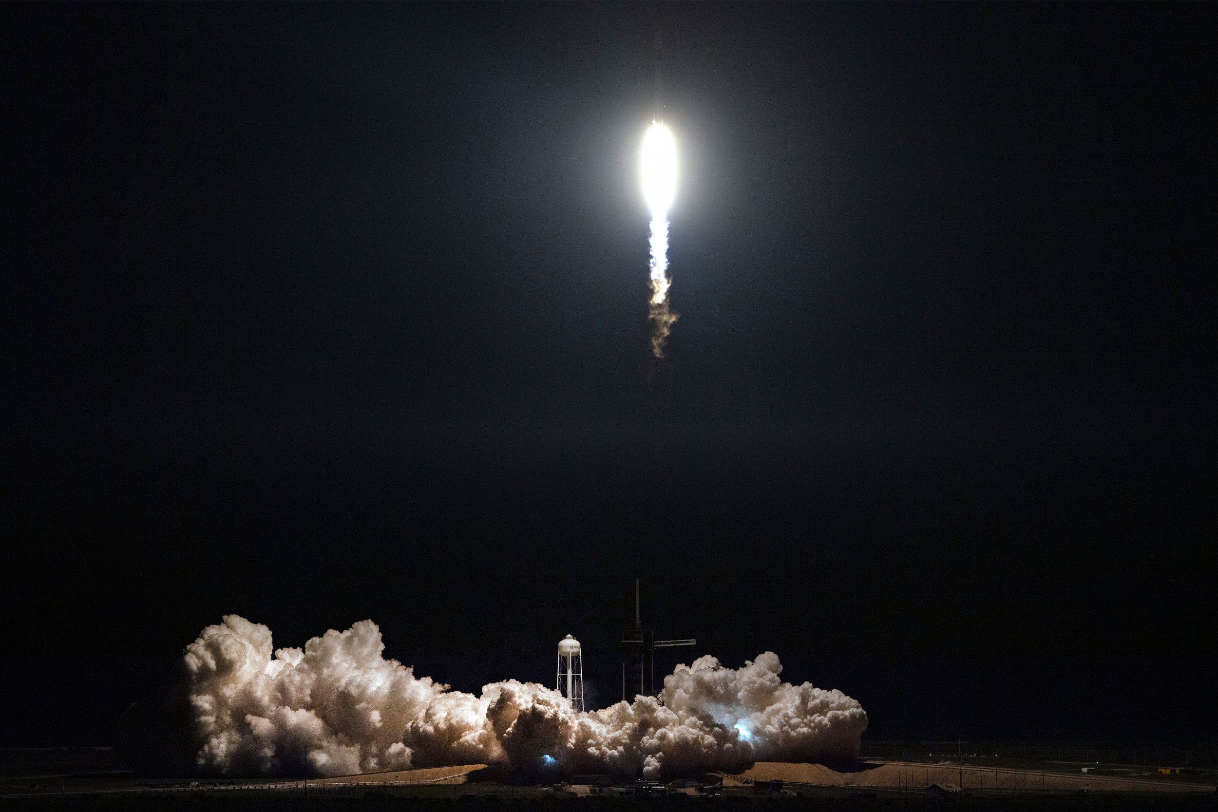 Falcon 9, SpaceX, Kennedy Space Center