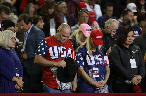 Trump supporters pray at El Paso, Texas, rally