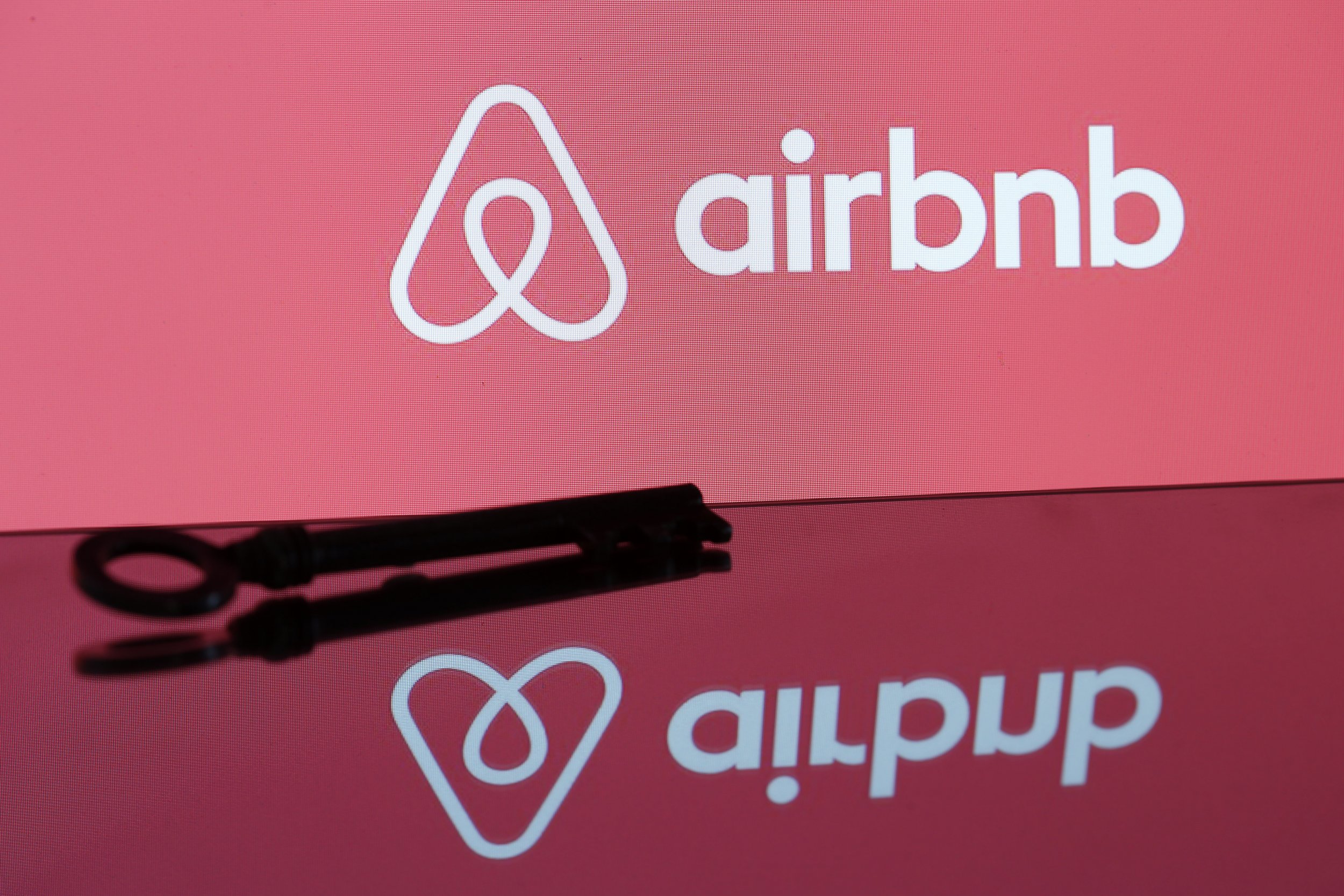 Airbnb logo