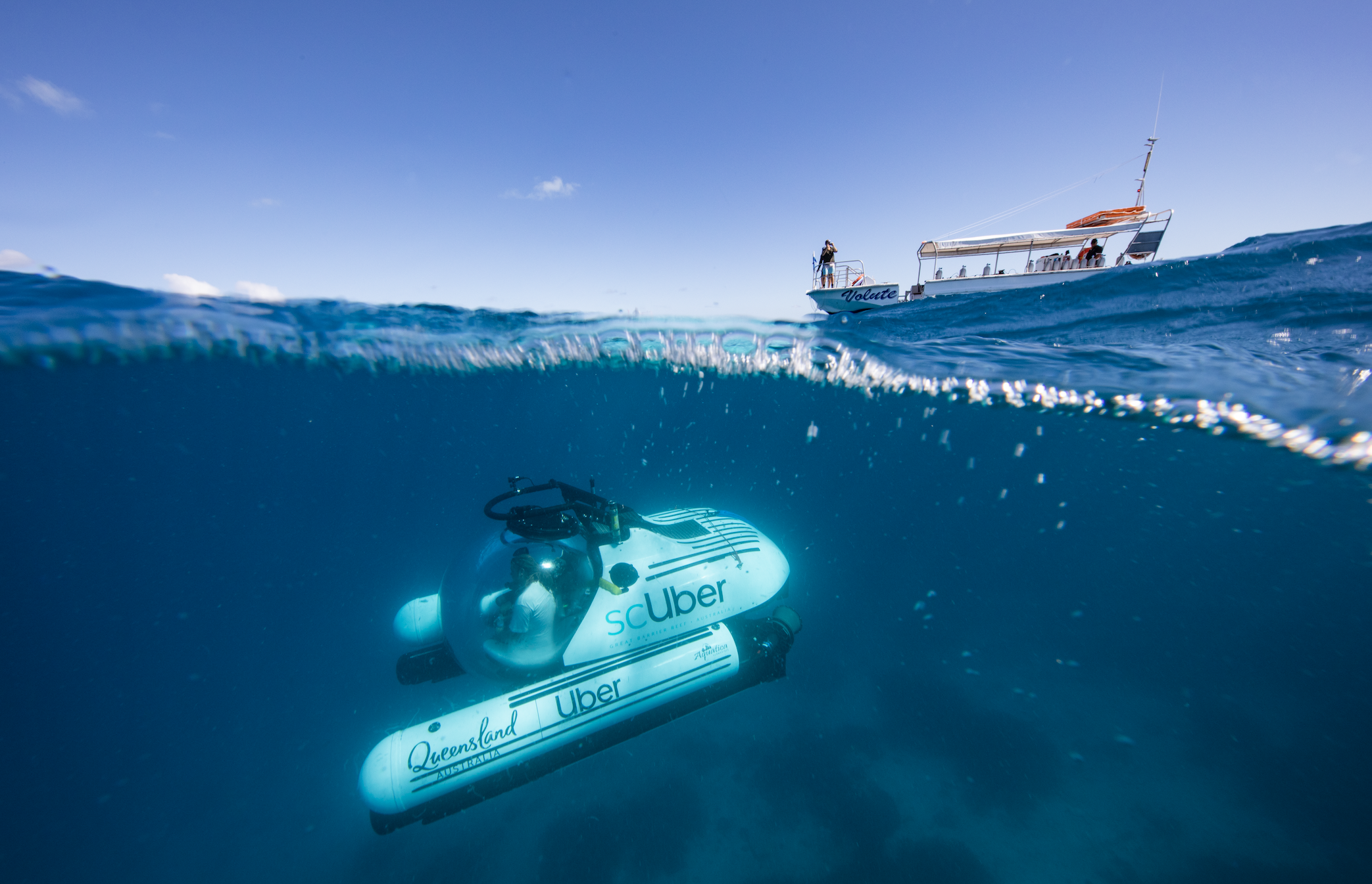 submarine tour queensland