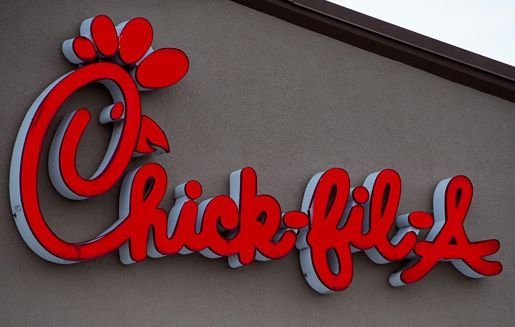 Customers Avoid Oklahoma Tornado By Diving into Chick-Fil-A Drive-Thru ...