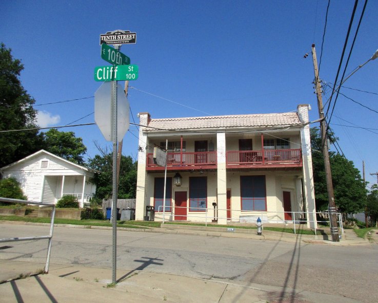 10th Street 10th Street