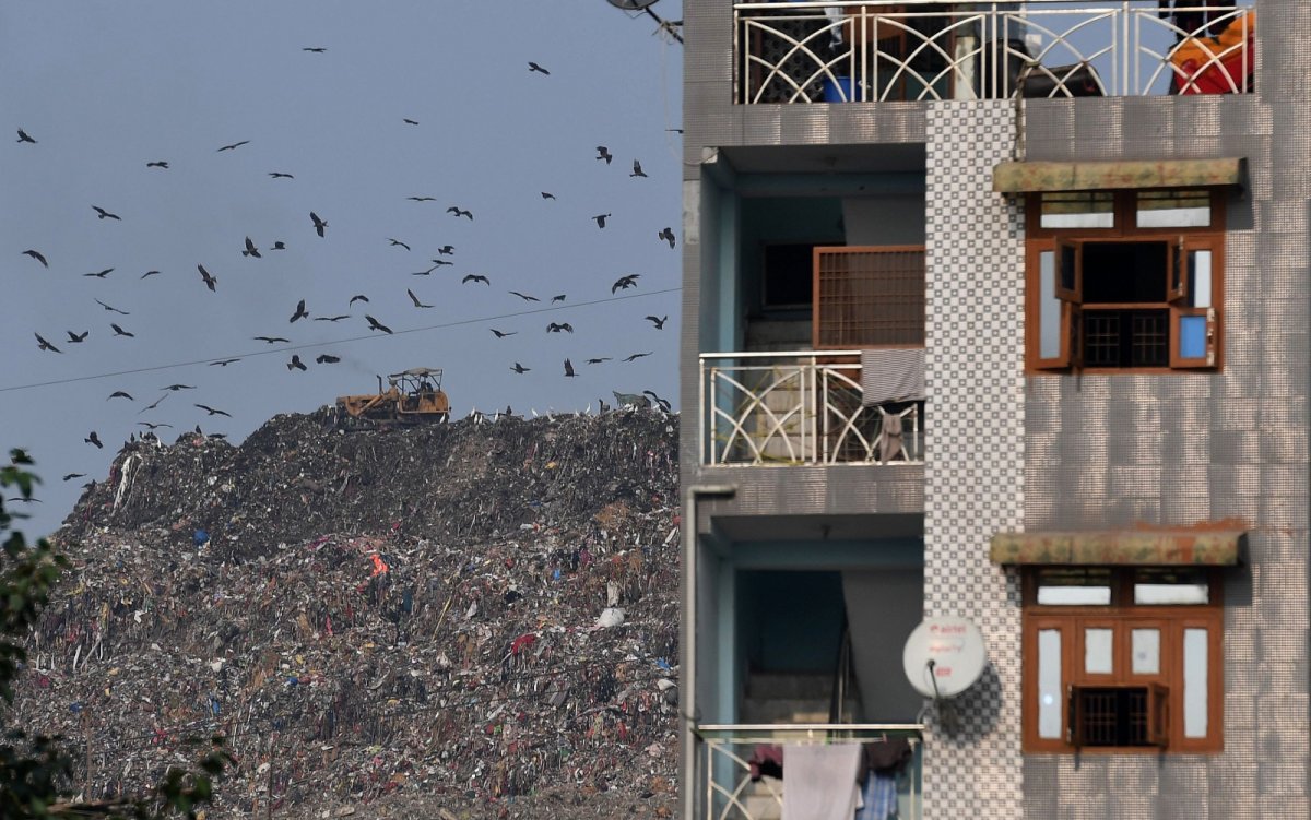 ghazipur landfill New Delhi trash india rubbish