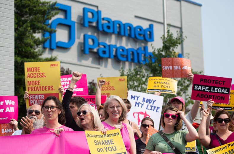 planned parenthood missouri abortion ban protest
