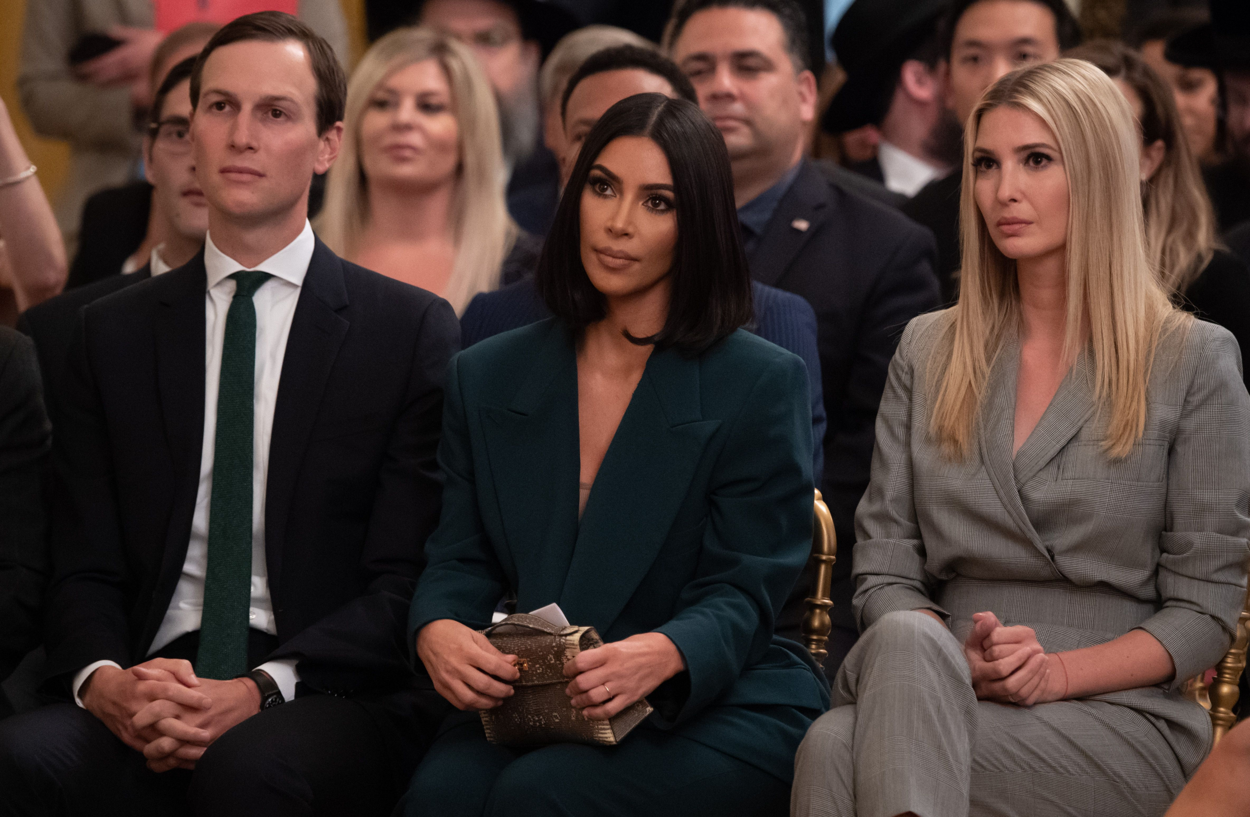 Kim Kardashian Wears 72 000 Outfit To Visit White House To