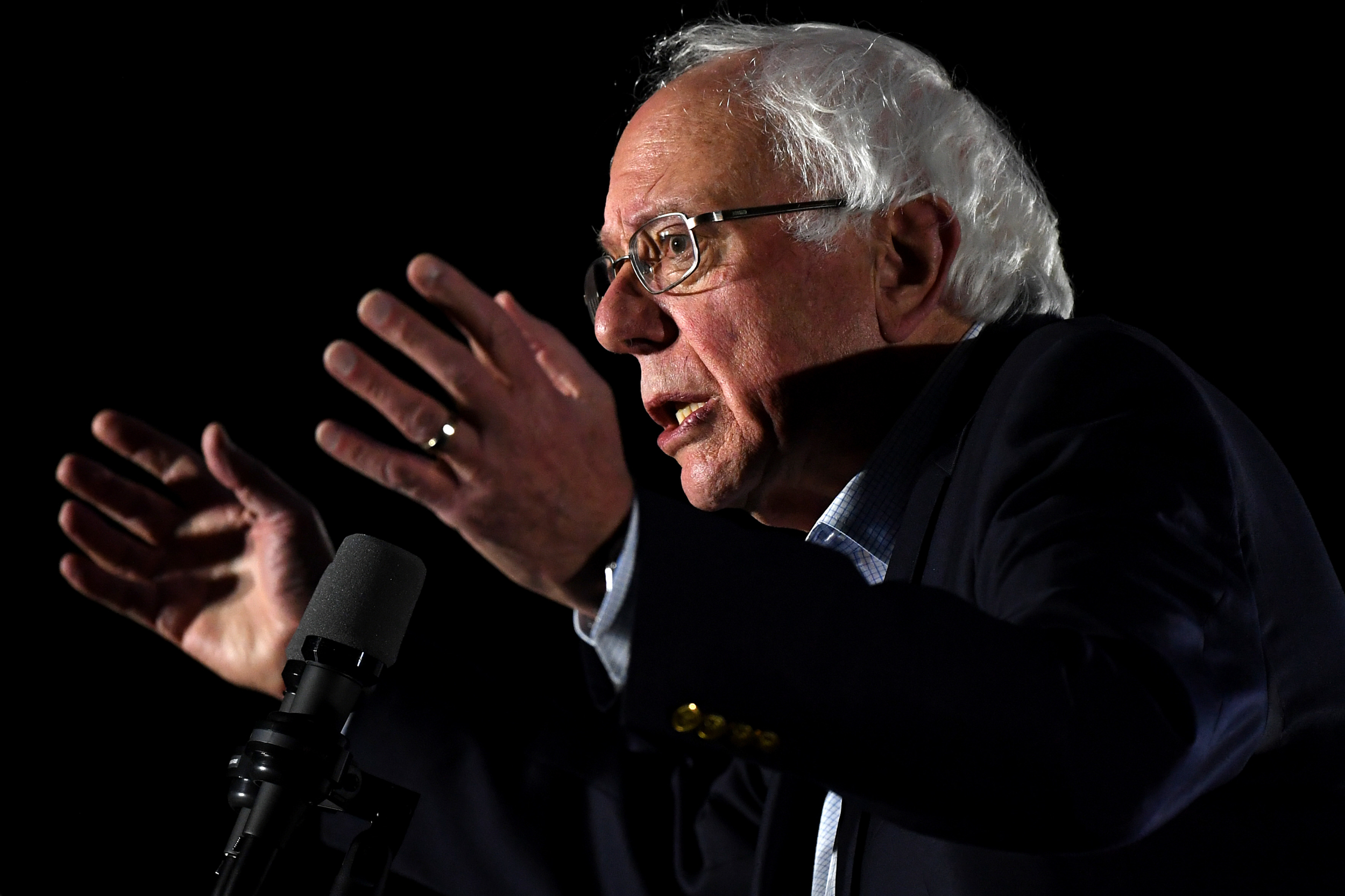 Sen Bernie Sanders Calls For Political Revolution And Confronts 