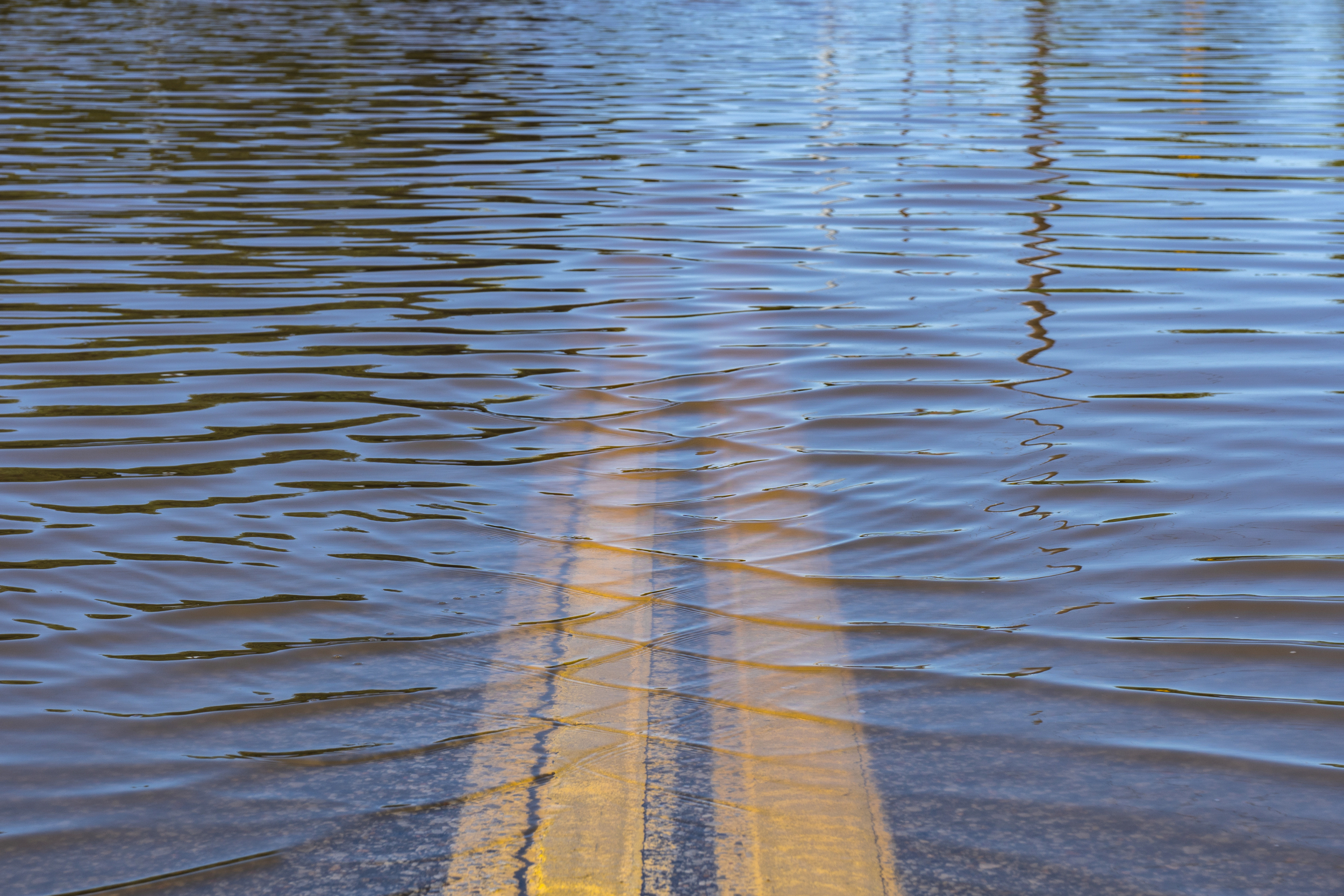 Вода паводок