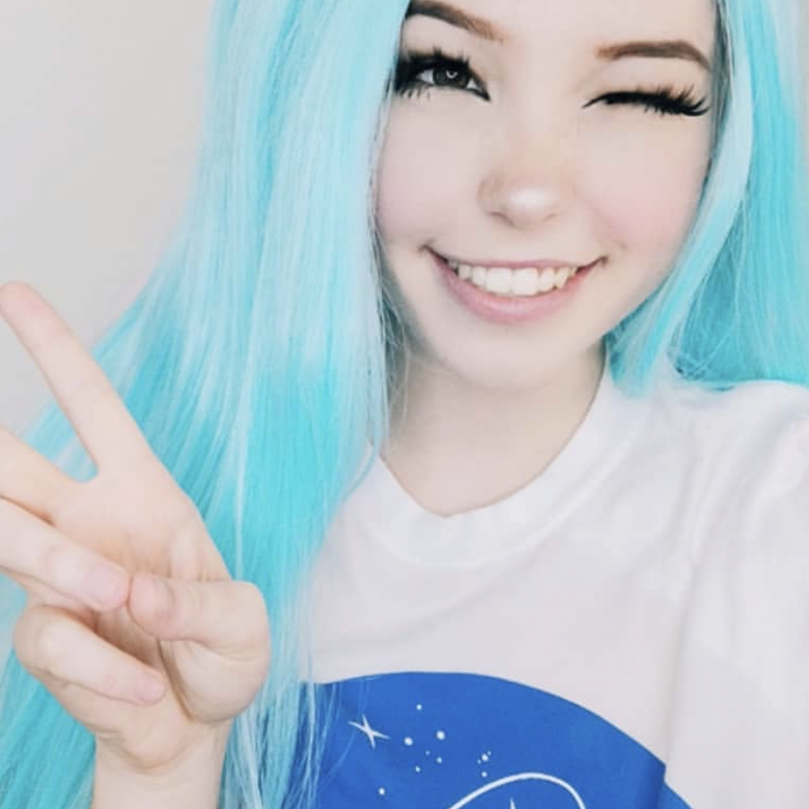 Belle delphine cosplay