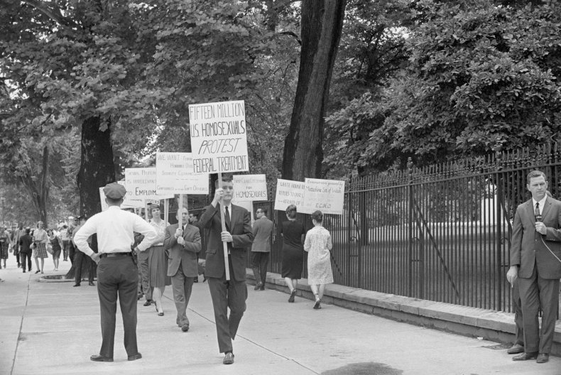 White House picket ECHO before stonewall