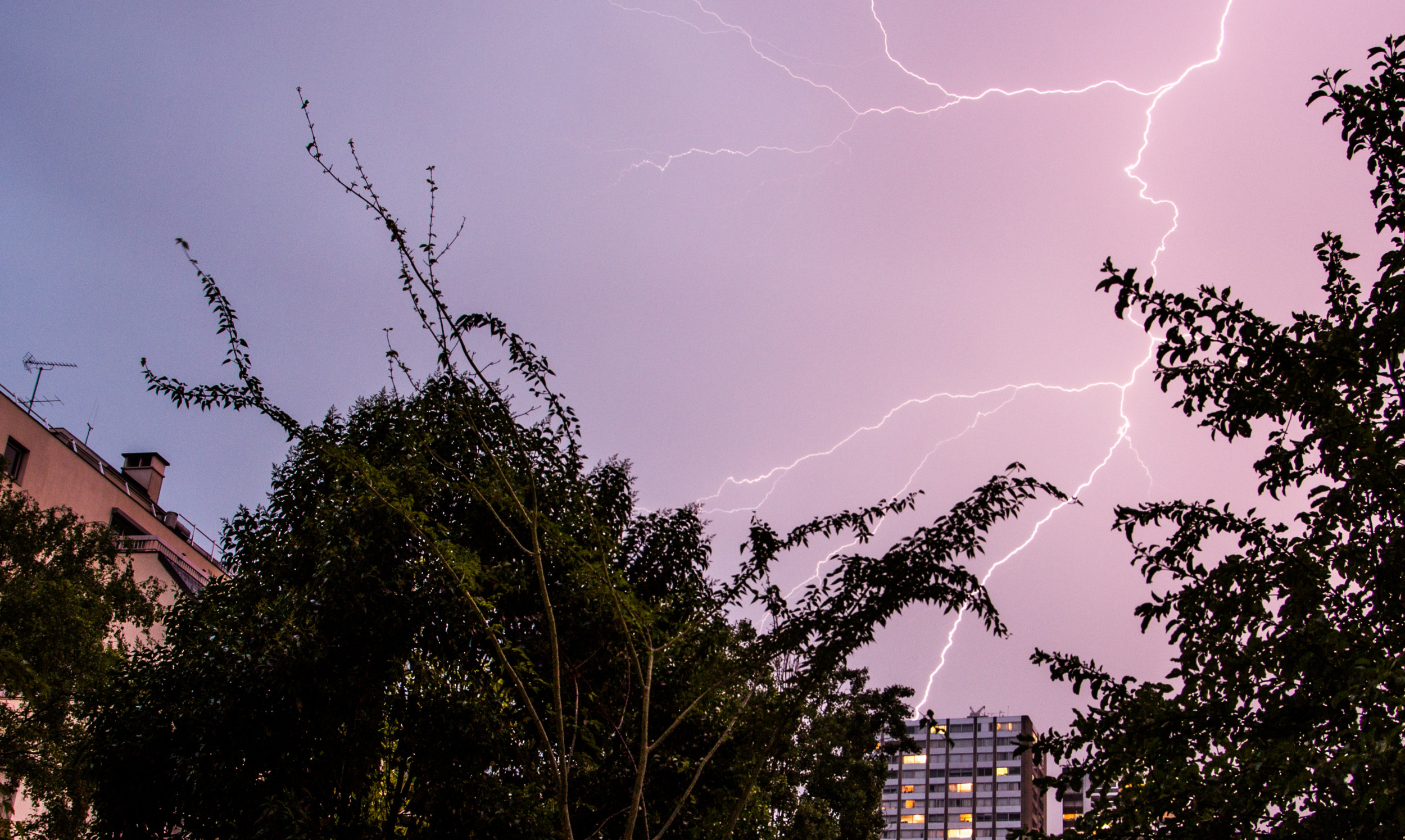 Scientists Uncover Mysterious High-Radiation Phenomenon in Thunderclouds  While Lightning Is Forming