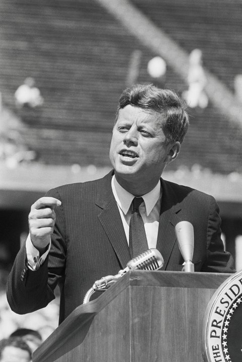 FE_Apollo_06_515020086