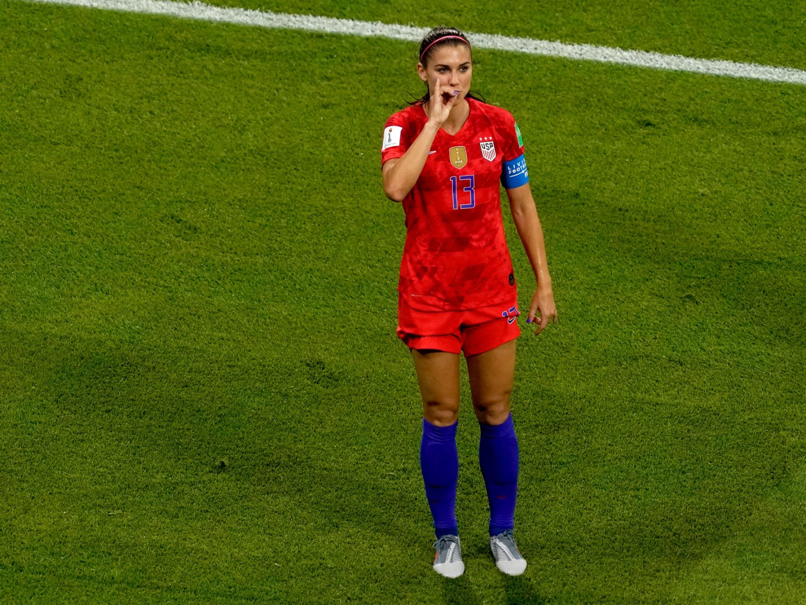 Alex Morgan Sips Tea After Goal Against England, Launching Piers Morgan  Into Twitter Hissy Fit
