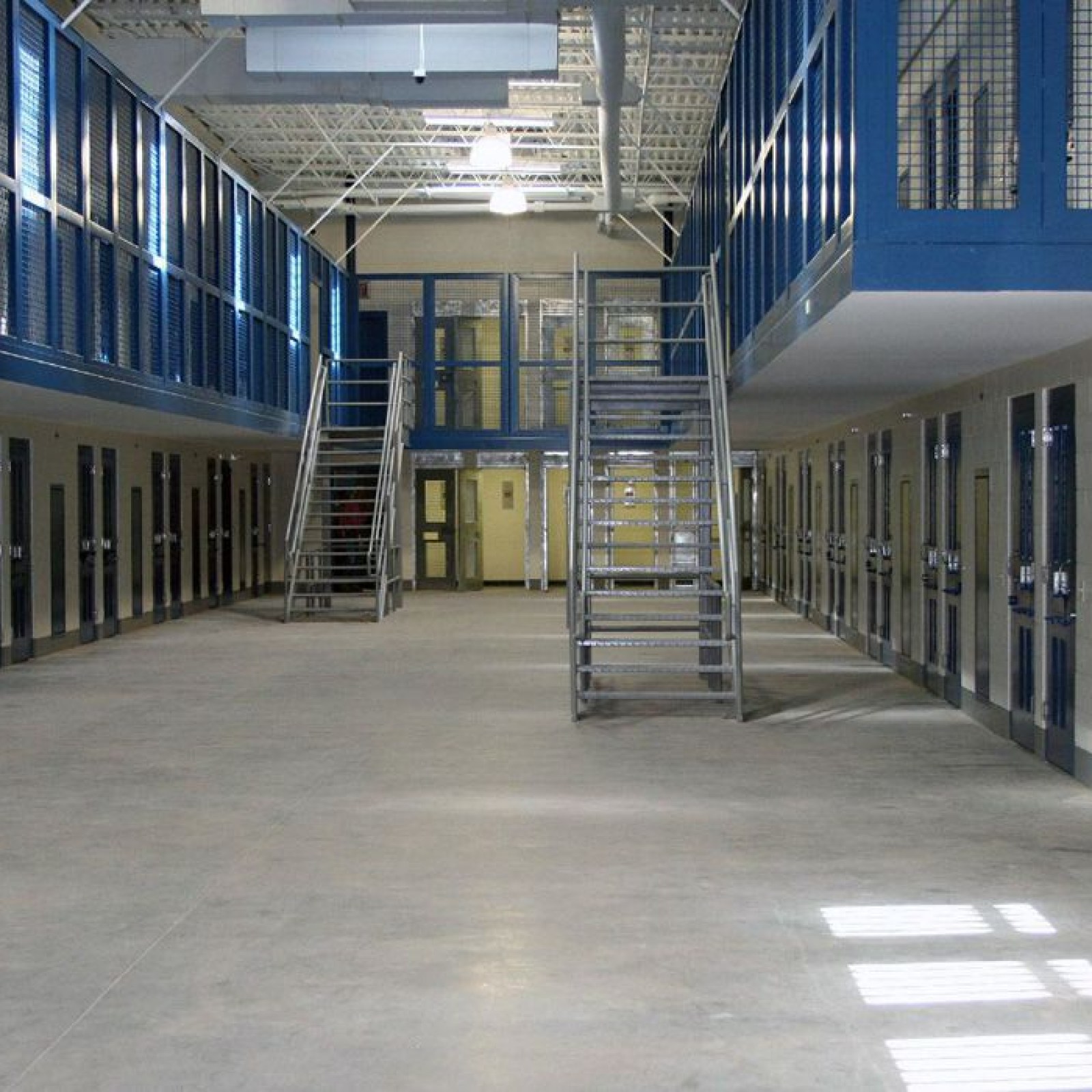 Federal Detention Center Employee In Texas Indicted For Personal
