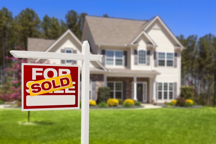 This Couple Quit Their Jobs, Bought Two Acres and Retired — in Their 30s This Couple Quit Their Jobs, Bought Two Acres and Retired — in Their 30s