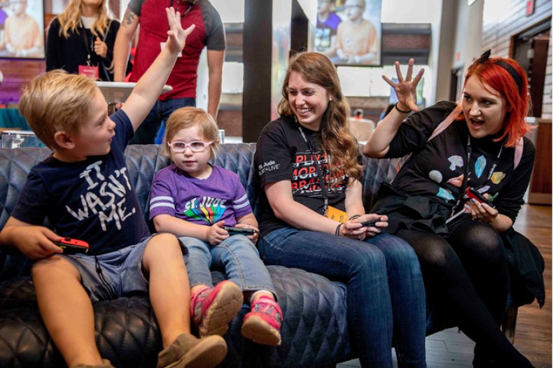 st jude play live streamer charity
