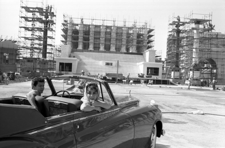 liz taylor car