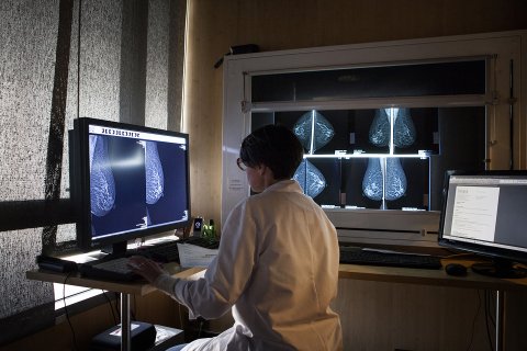 FE_Cancer_16_838190890